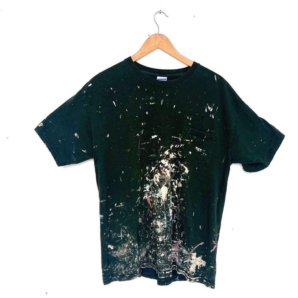 Vintage Distressed Paint Splattered "Mutual Hardware" Mens Large Pocket T-shirt